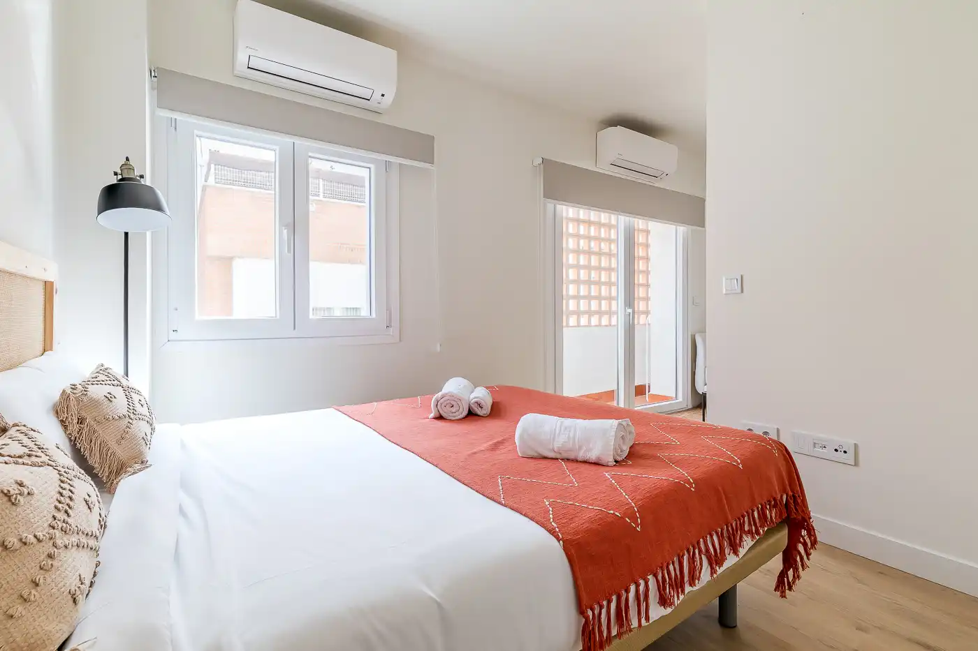 Bedroom of Flat for rent in Madrid  with Furnished, Oven and Balcony