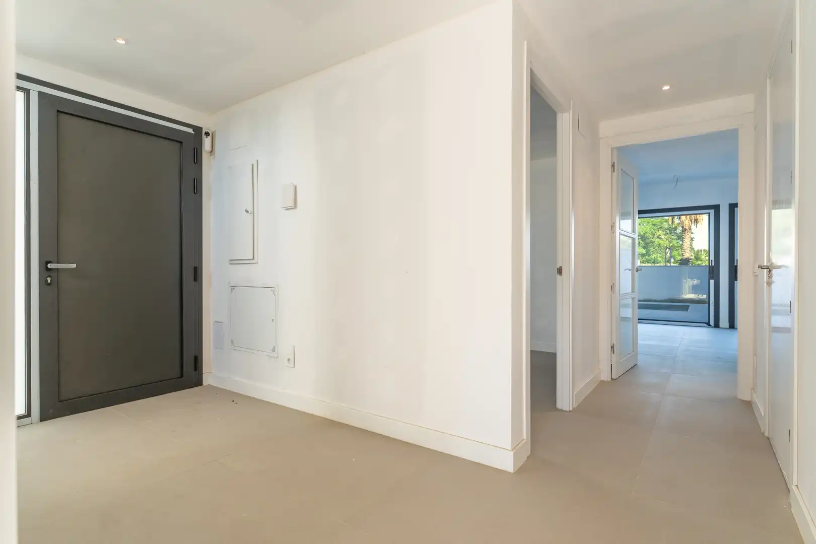 Casa adosada en venta en Cambrils con Jardín privado, Piscina y Domótica