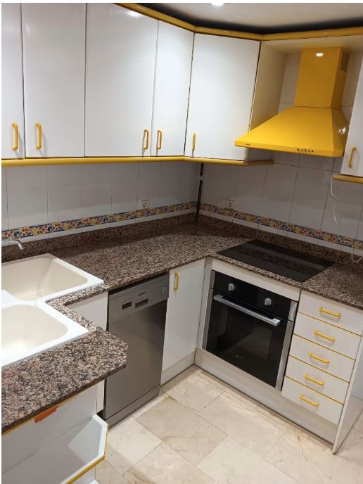 Cuina de Dúplex en venda en Rubí amb Calefacció, Parquet i Terrassa