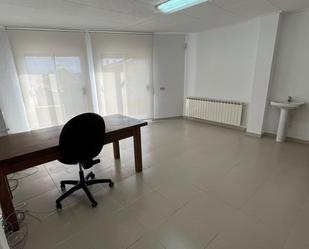 Büro miete in Riells i Viabrea mit Heizung