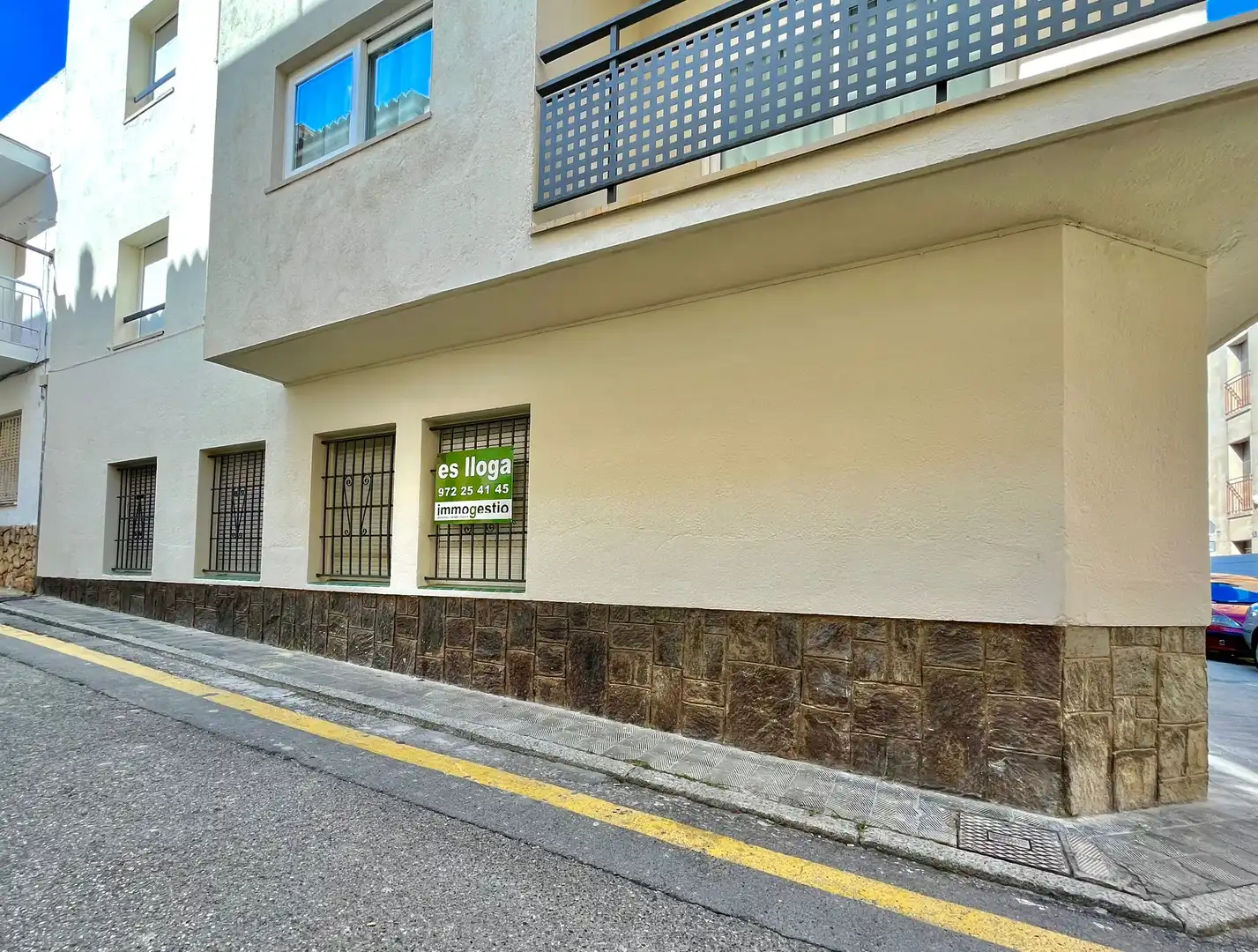 Local comercial en alquiler en Carrer Arago 27 27, imagen 2