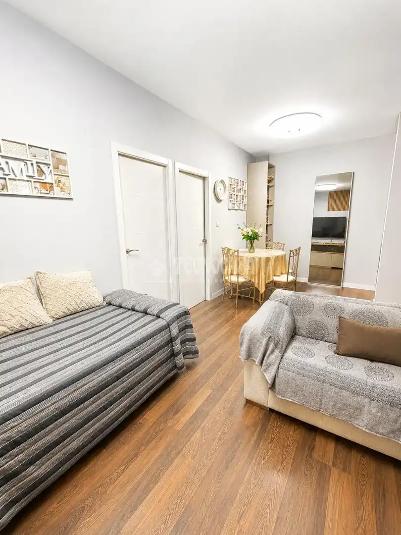 Habitación de Piso en venta en Madrid con Aire acondicionado