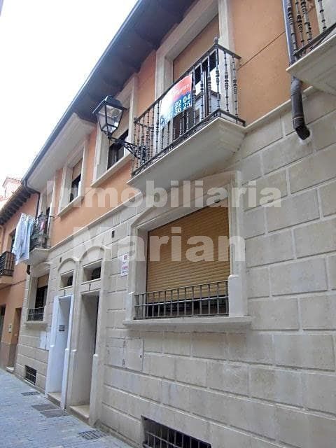 Exterior view of Single-family semi-detached for sale in Aranda de Duero  with Heating, Parquet flooring and Terrace