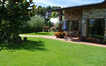 Jardí de Casa o xalet en venda en Montferrer i Castellbò amb Terrassa