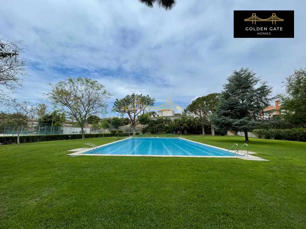 Garden of Flat for sale in El Masnou  with Air Conditioner, Heating and Parquet flooring