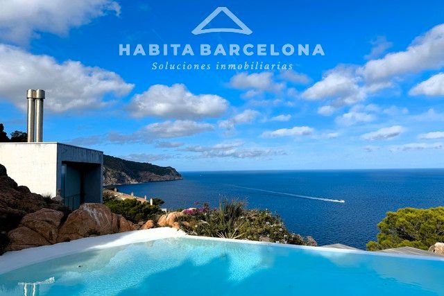 Vista exterior de Casa o xalet de lloguer en Palafrugell amb Aire condicionat, Calefacció i Jardí privat