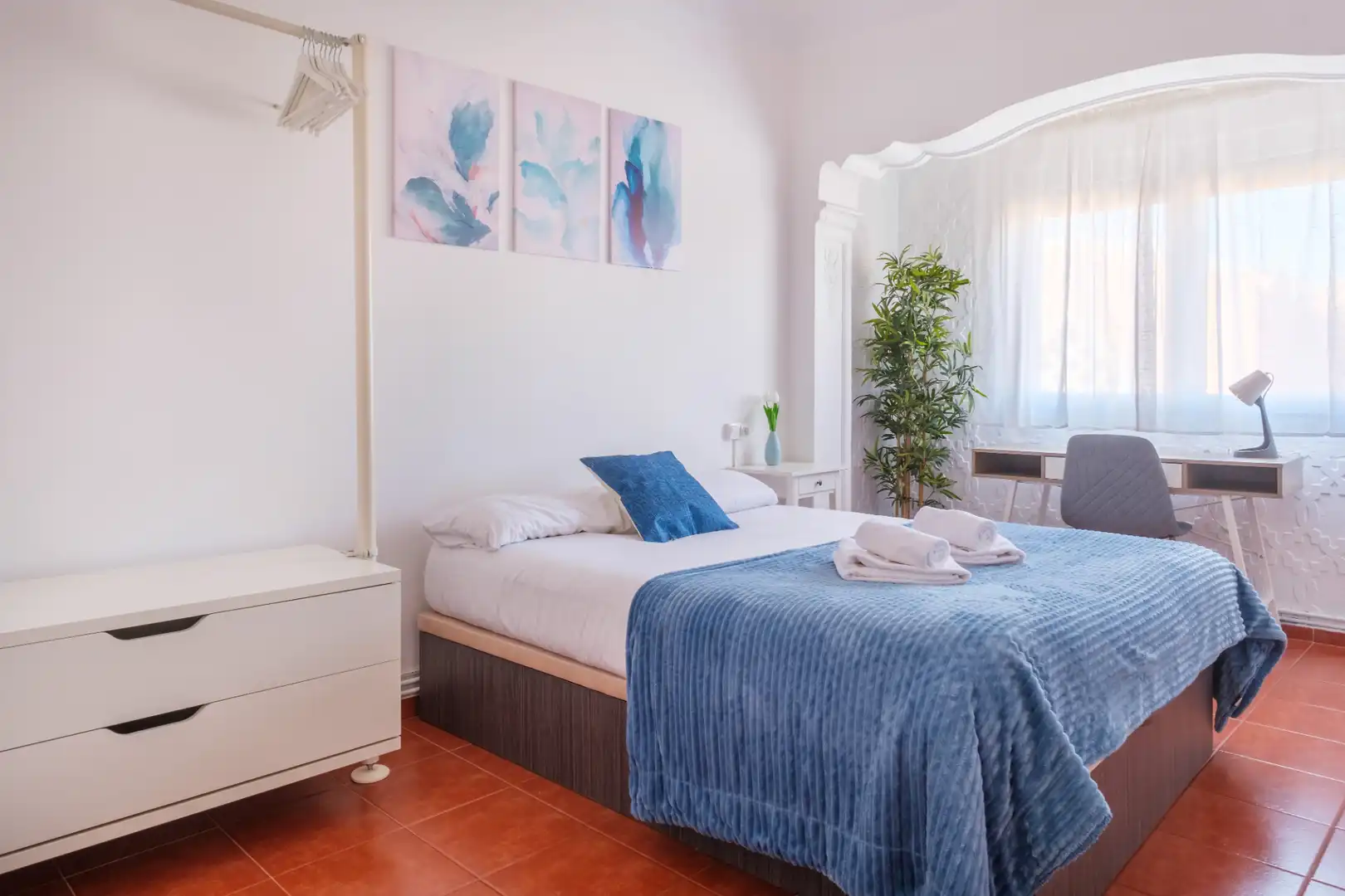 Flat for rent in Calle de la Duquesa de Villahermosa, Ciudad Jardín - Parque Roma