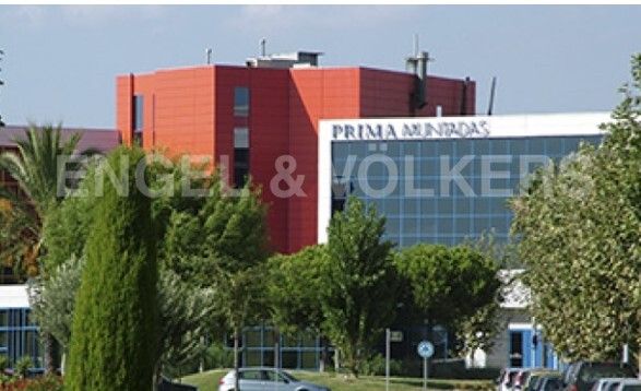 Vista exterior de Terreny industrial en venda en El Prat de Llobregat