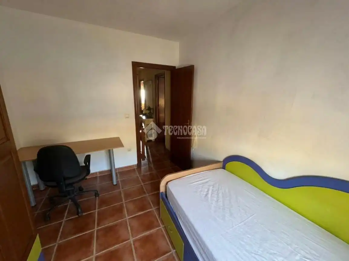 Casa bifamiliare con giardino in vendita a Av. Europa Res. Altavista, imagen 2