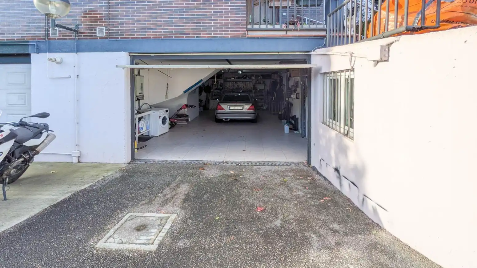 Parking of Detached homes for sale in Camargo  with Heating, Parquet flooring and Terrace