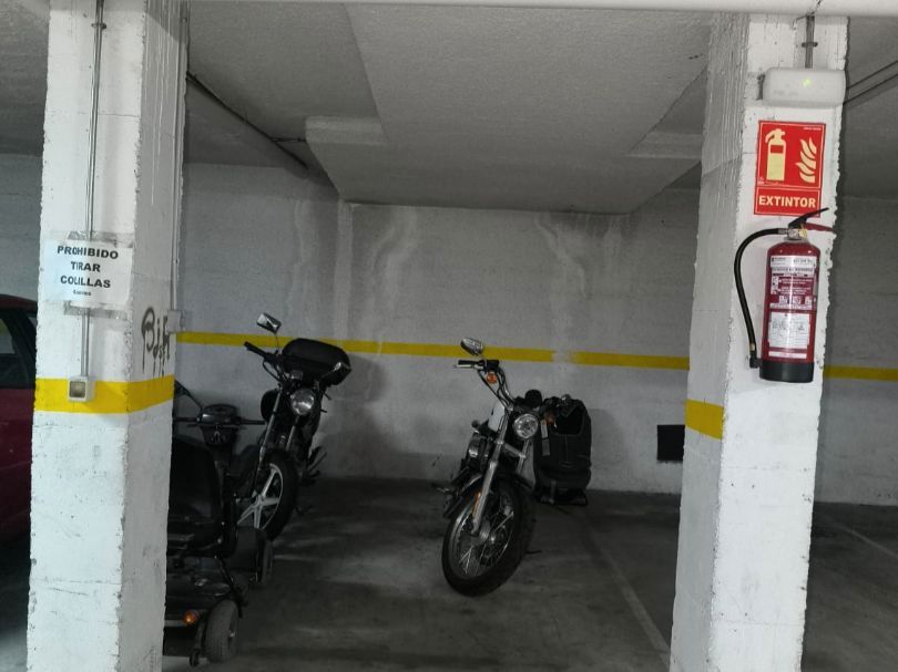 Aparcament de Garatge en venda en Vallirana