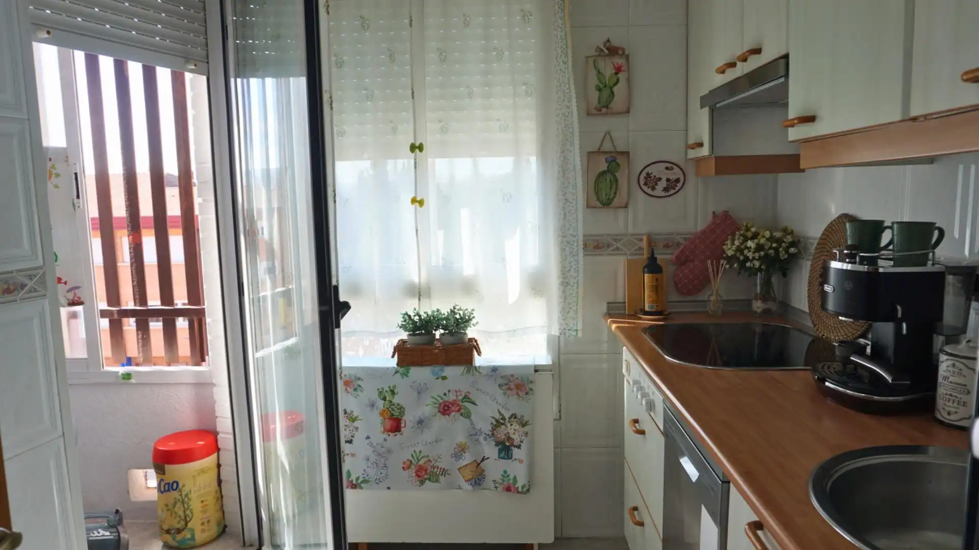 Cocina de Piso en venta en Azuqueca de Henares con Aire acondicionado, Calefacción y Trastero
