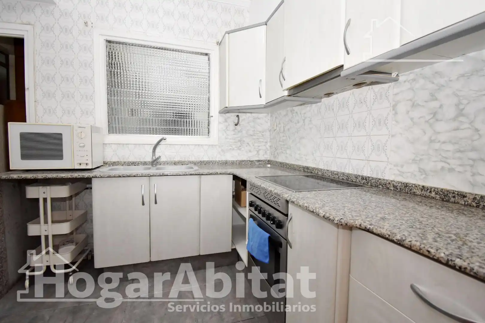 Cocina de Piso en venta en Camí Reial 