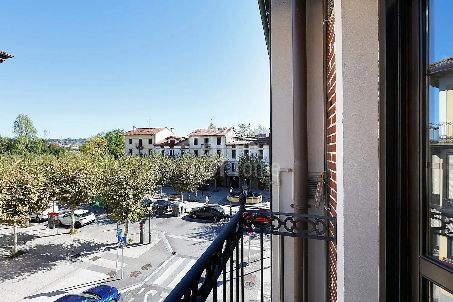 Vista exterior de Piso en venta en Irun  con Calefacción