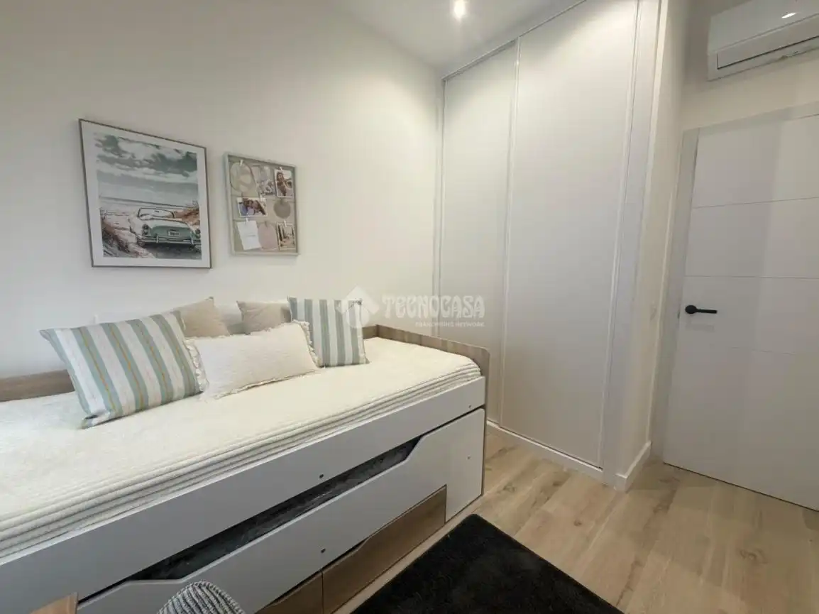 Flat for sale in C. de San Eulogio, imagen 12