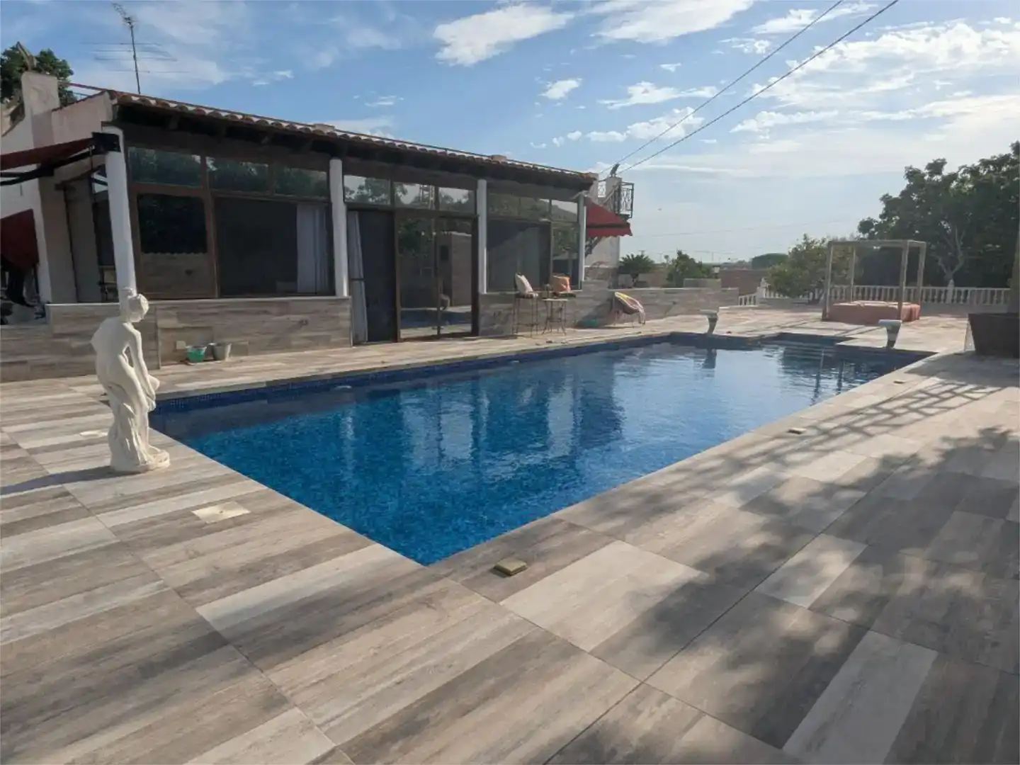 Schwimmbecken von Wohnung zum Verkauf in Elche / Elx mit Klimaanlage, Privatgarten und Abstellraum
