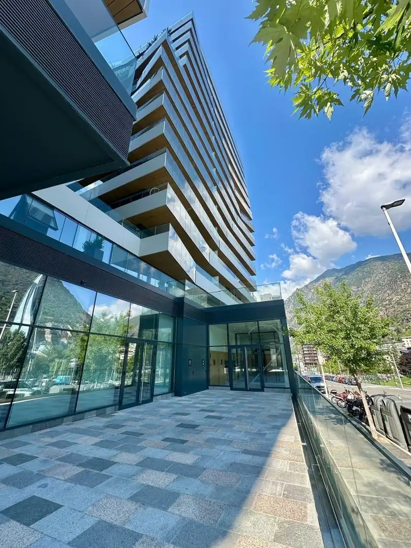 Vista exterior de Piso de alquiler en Escaldes – Engordany con Calefacción, Parquet y Terraza