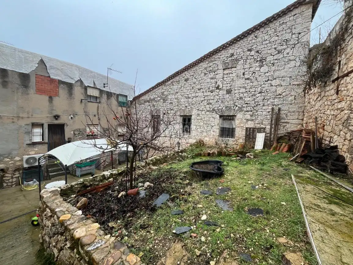 Piso en venta en Horche con Calefacción y Jardín privado