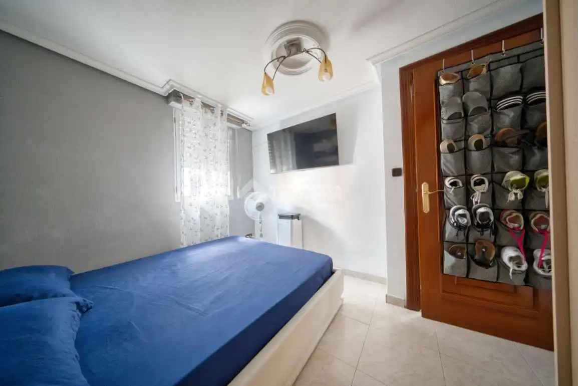 Bedroom of Flat for sale in Valladolid  with Terrace