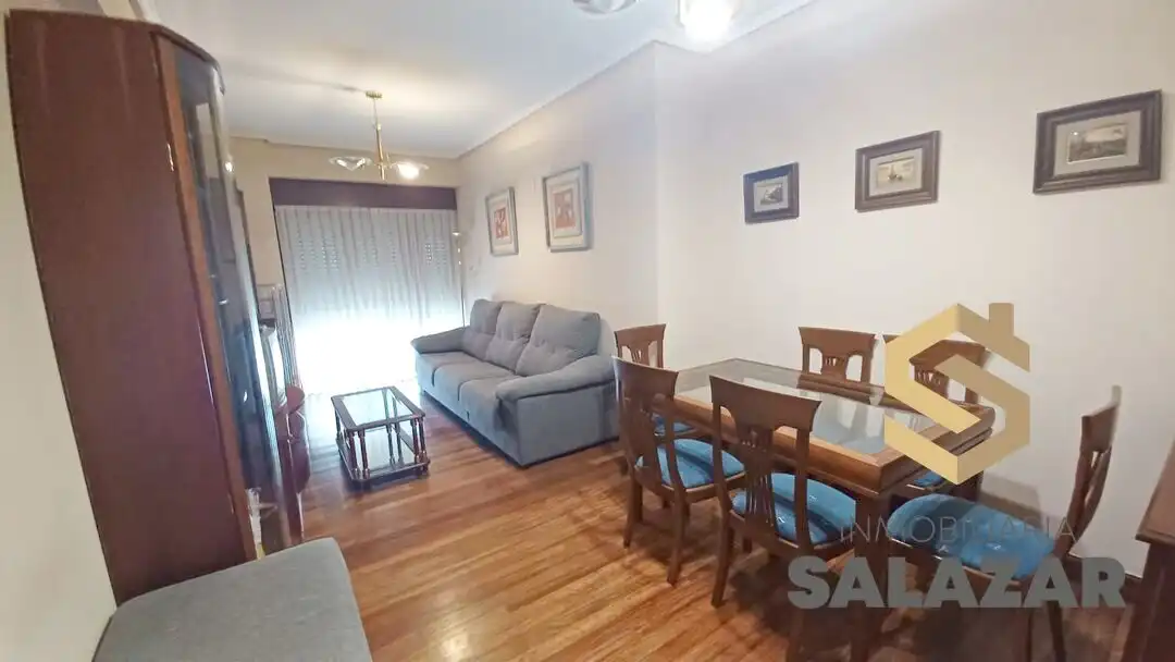 Living room of Flat for rent in Bilbao   with Heating