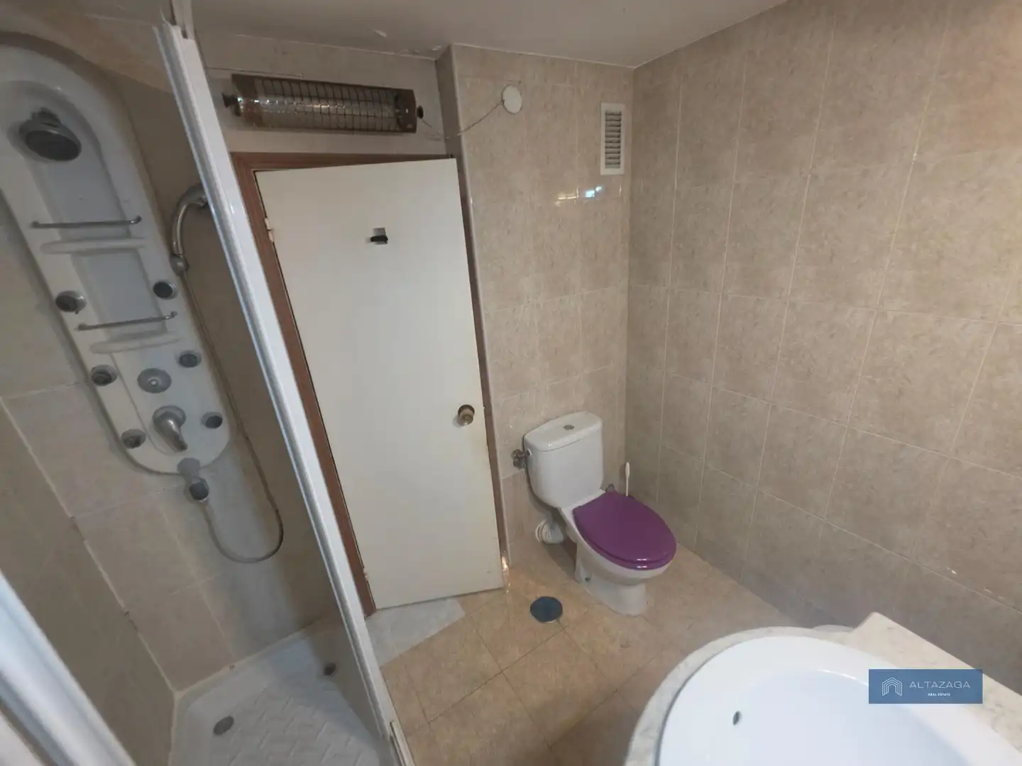 Badezimmer von Wohnung zum Verkauf in San Sebastián de los Reyes mit Klimaanlage, Terrasse und Alarm
