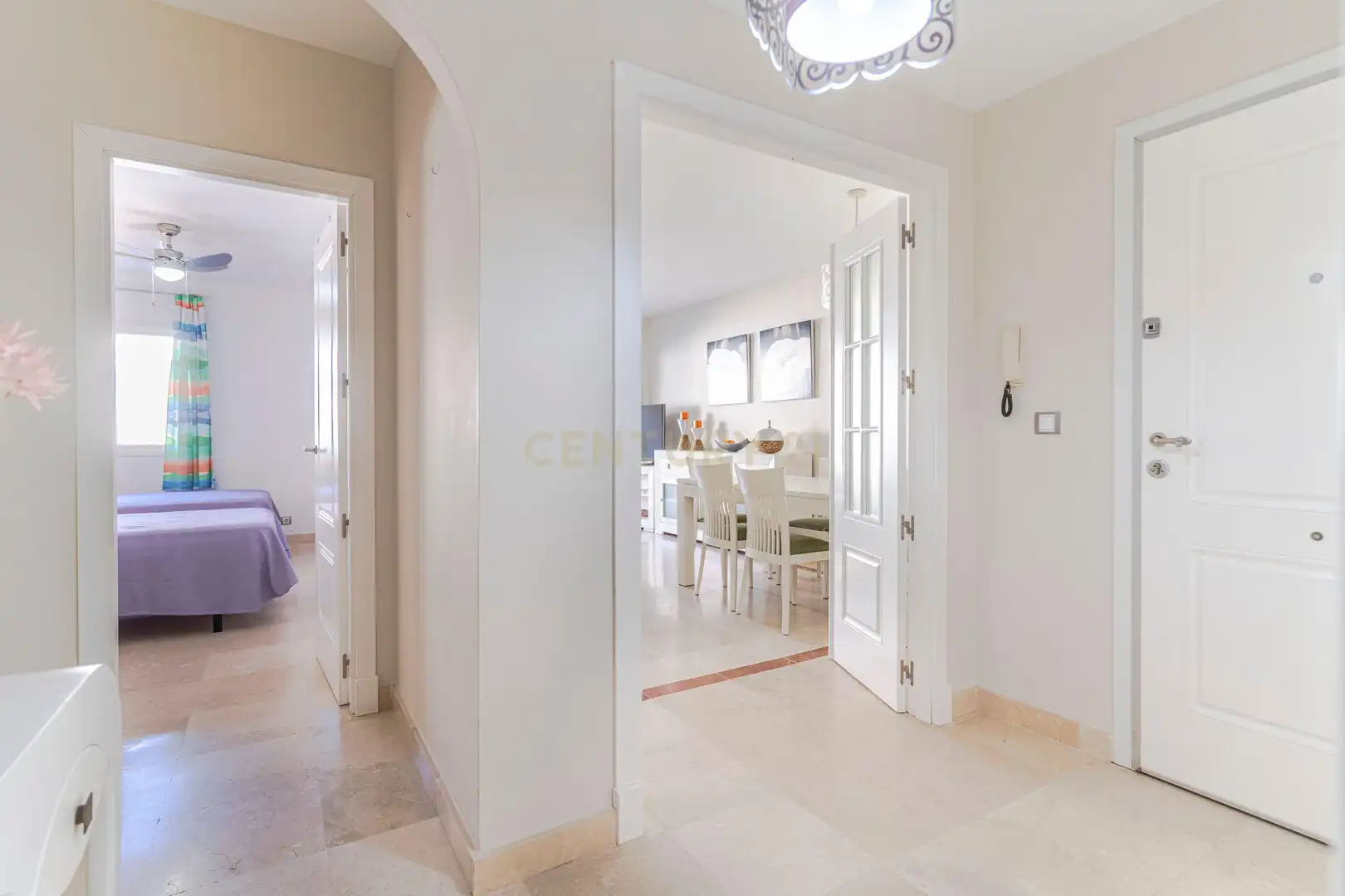 Wohnung zum Verkauf in Manilva mit Privatgarten, Abstellraum und Gemeinschaftspool