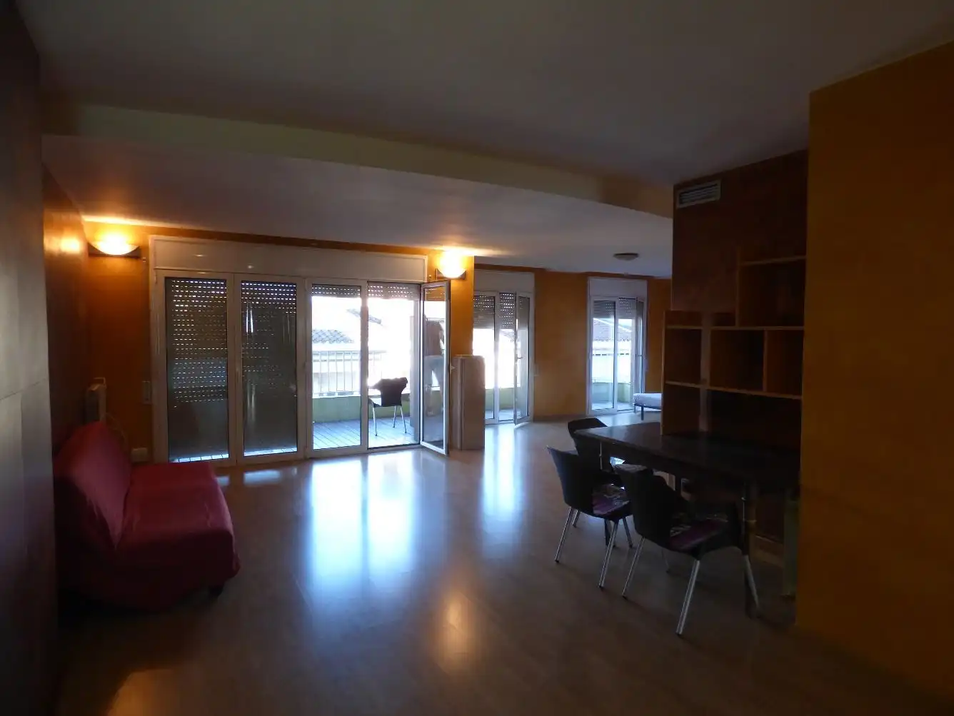 Wohnzimmer von Wohnung zur Miete in Girona mit Heizung, Parkett und Terrasse