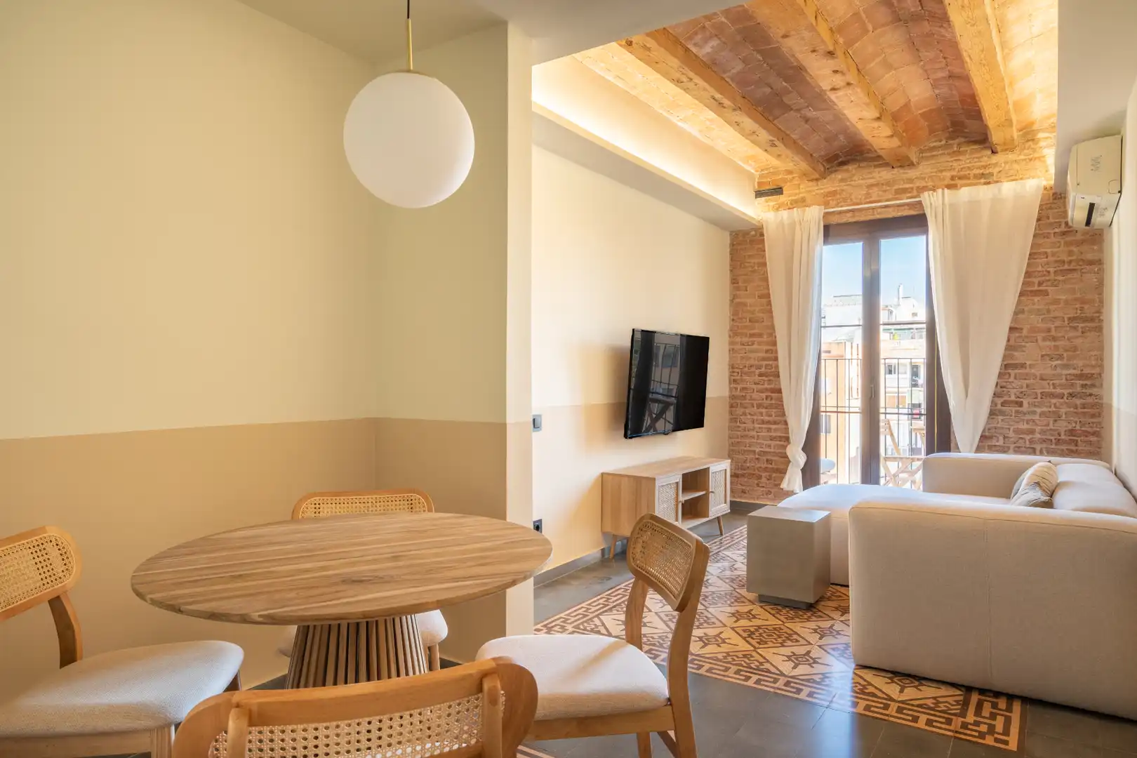 Wohnzimmer von Wohnungen zur Miete in Barcelona mit Klimaanlage, Heizung und Parkett