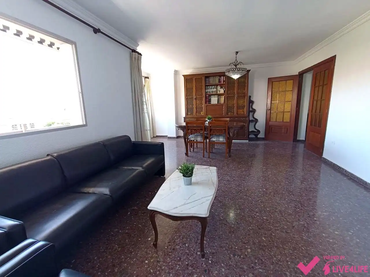 Sala d'estar de Pis de lloguer en  Valencia Capital amb Aire condicionat, Terrassa i Moblat