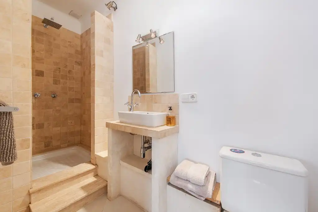 Baño de Casa adosada en venta en Pollença con Aire acondicionado, Jardín privado y Terraza