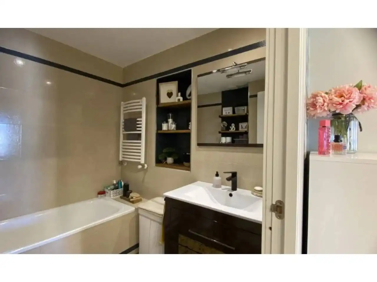 Bathroom of Flat for sale in Cornellà de Llobregat