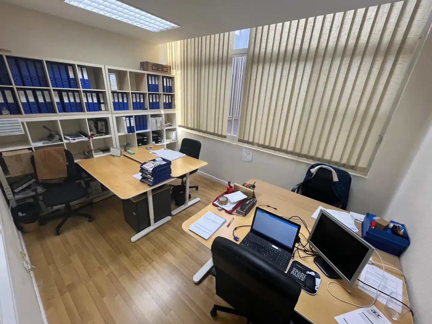 Oficina en venda en Sevilla amb Aire condicionat, Calefacció i Moblat