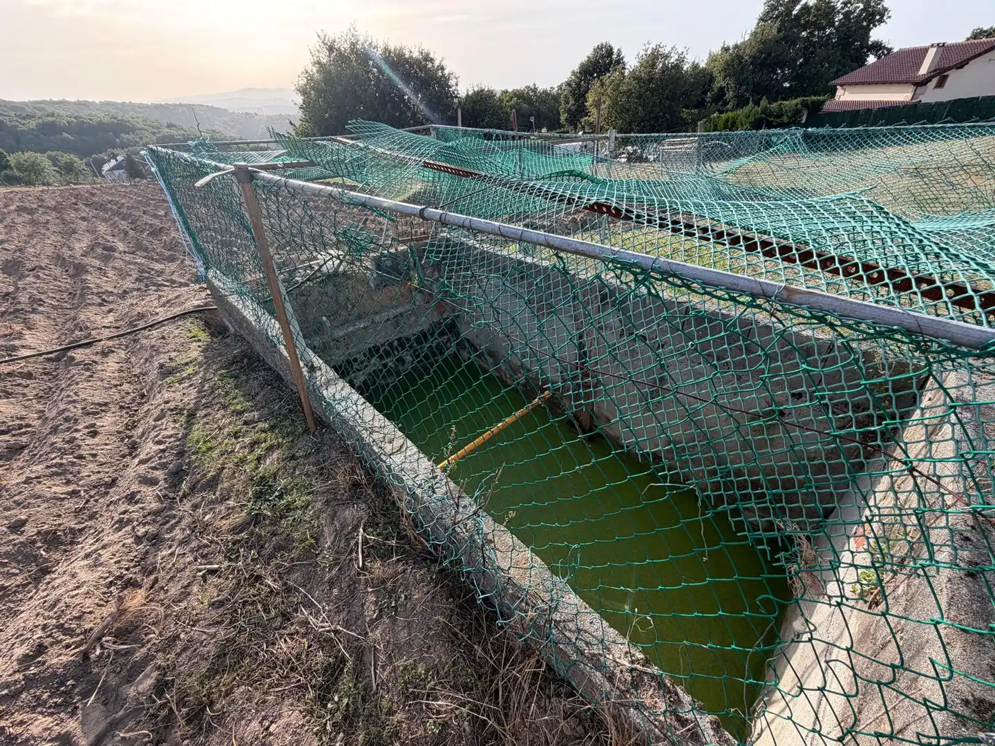 Piscina de Casa adosada en venda en Castro Caldelas amb Calefacció, Jardí privat i Terrassa