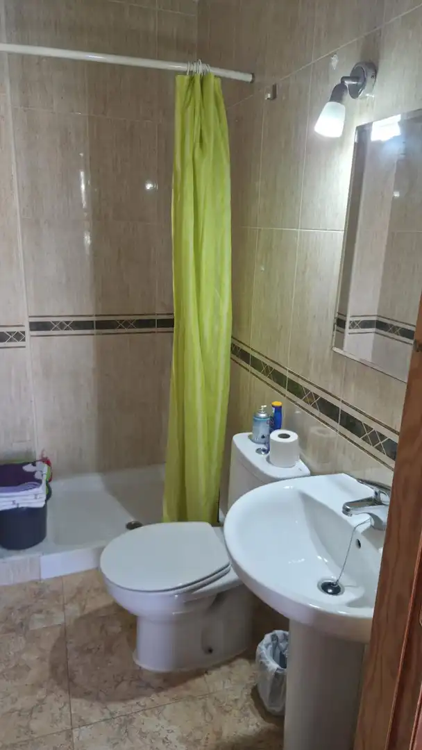 Bathroom of Attic for sale in Guardamar del Segura  with Air Conditioner, Terrace and Storage room