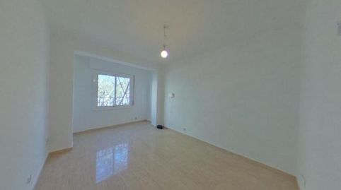 Foto 3 de Piso en venta en N/a, El Bon Pastor, Barcelona Capital