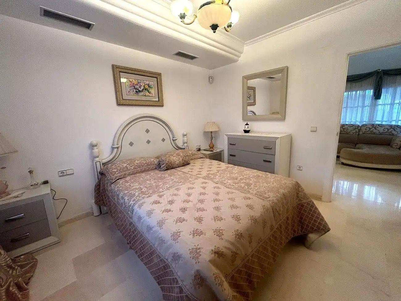 Chalet con piscina en venta en Los Balcones - Los Altos, imagen 17