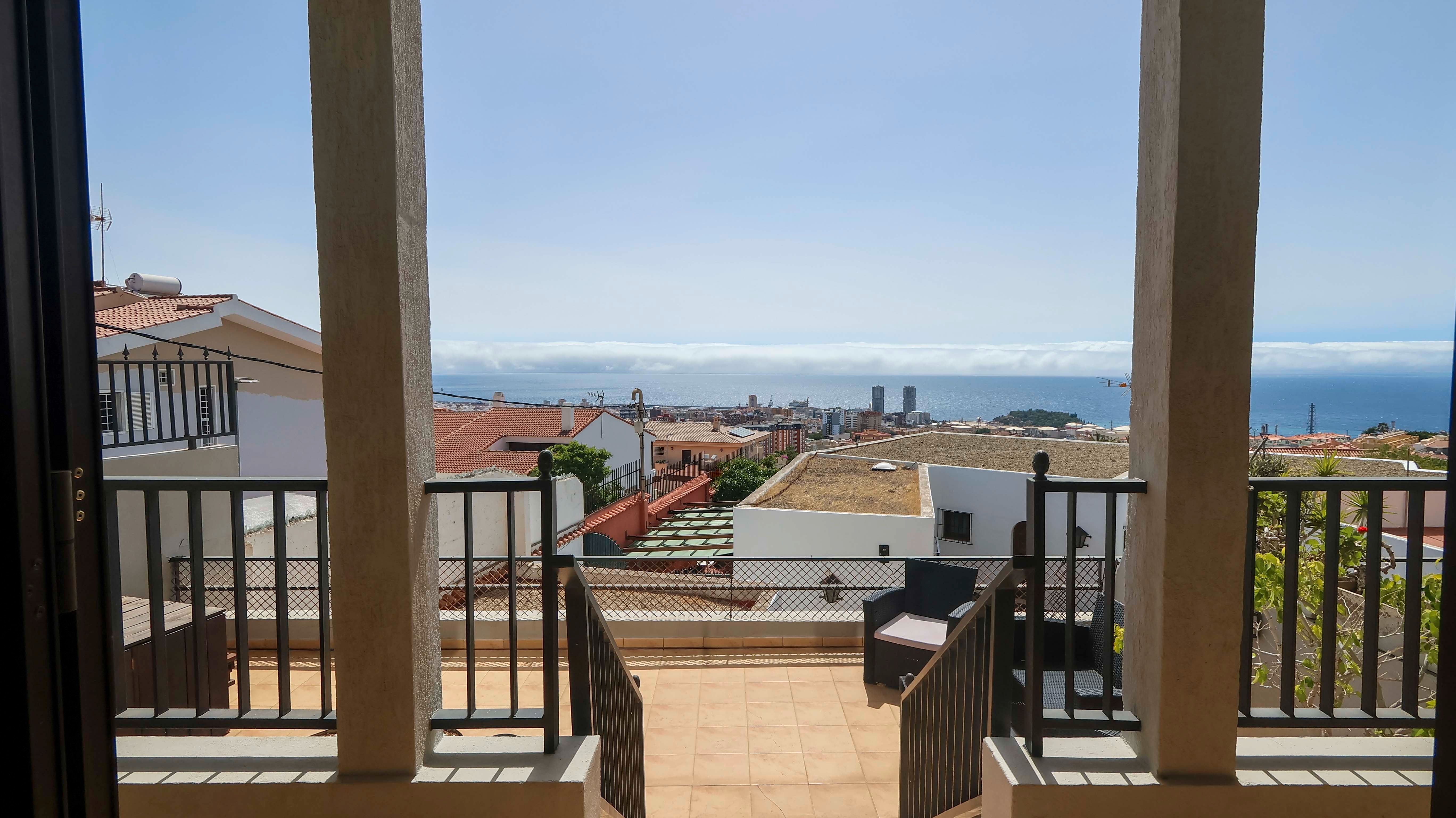 Exterior view of Single-family semi-detached for sale in  Santa Cruz de Tenerife Capital  with Air Conditioner, Heating and Private garden