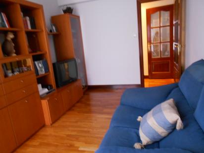 Sala d'estar de Pis en venda en Getxo  amb Balcó