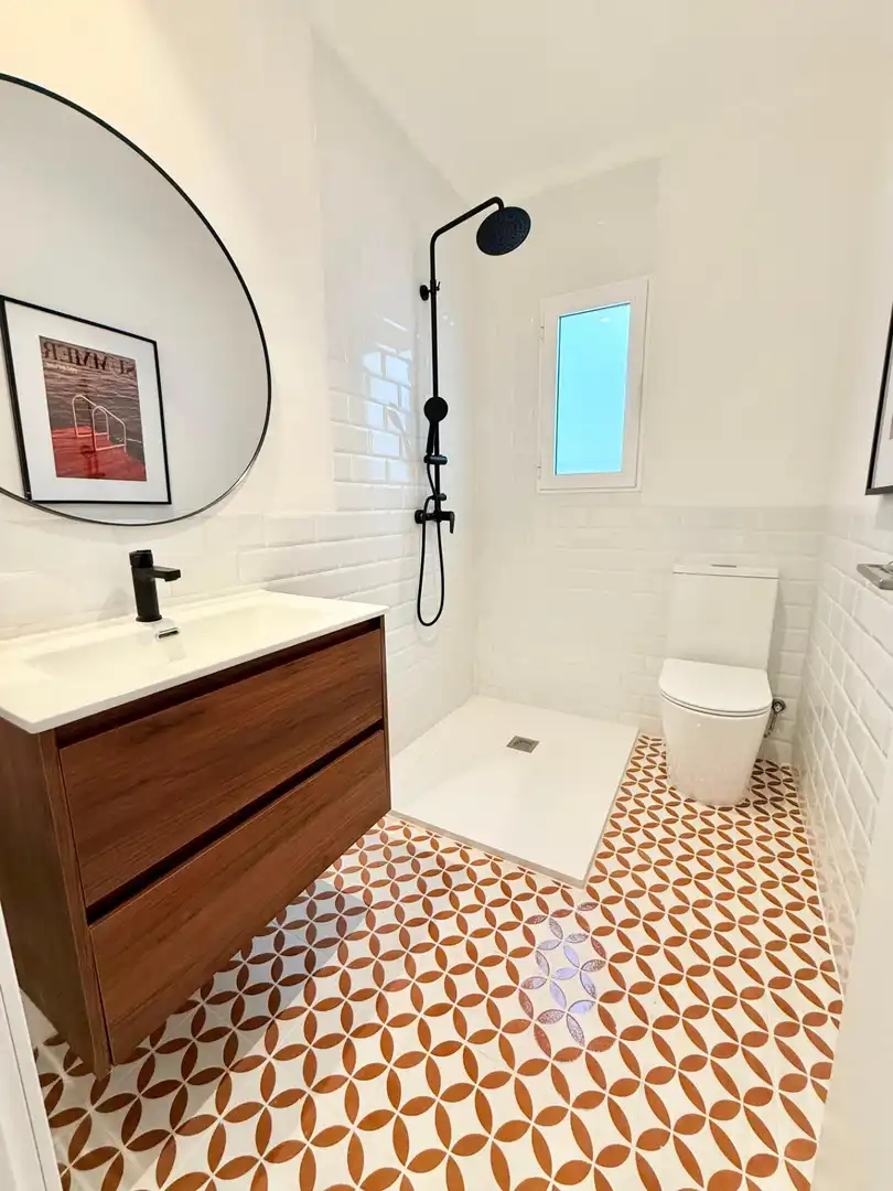 Baño de Piso de alquiler en Valencia con Calefacción, Parquet y Amueblado