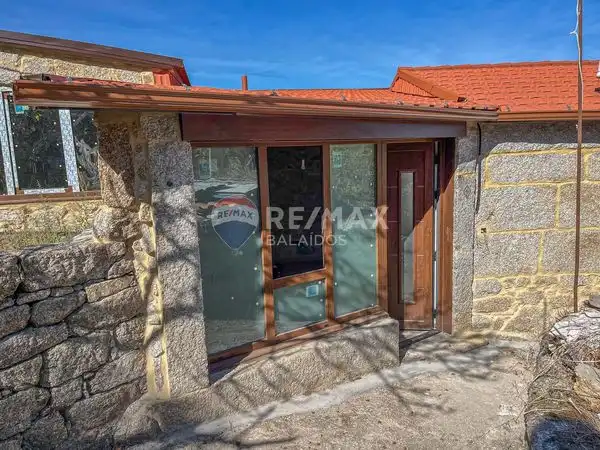 Doppelhaushälfte mit Garten zum Verkauf in Aldea Cacabelos