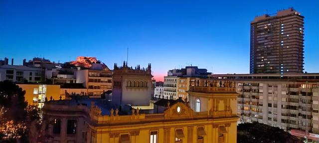 Piso en Alquiler en Ensanche - Diputación