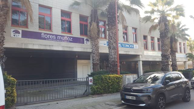 Local comercial en Alquiler en Carrer de la Gran Bretanya, 22 en Montigalà
