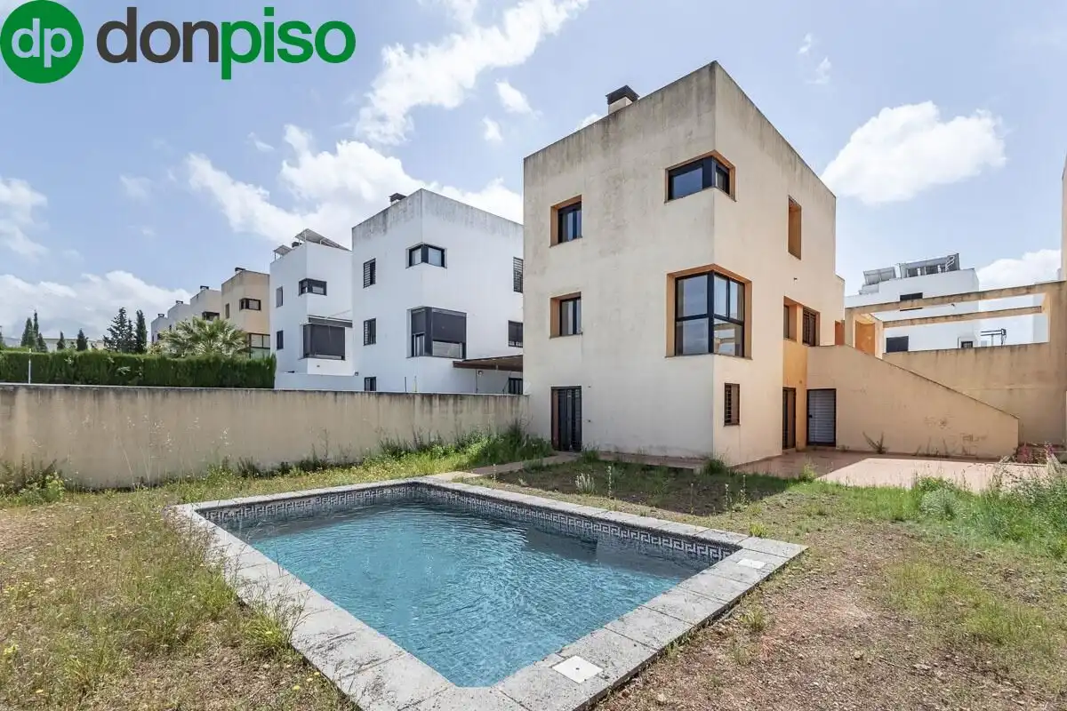 Casa a schiera con terrazza in vendita a Calle Calle Majuelo