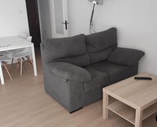 Living room of Flat to rent in  Albacete Capital  with Air Conditioner, Heating and Balcony