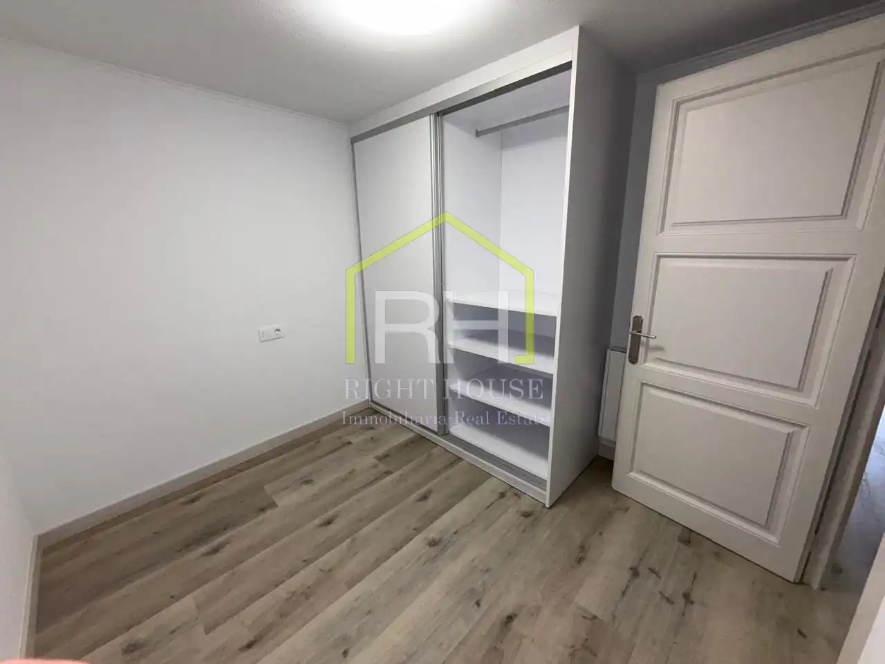 Schlafzimmer von Wohnung zur Miete in Andorra la Vella mit Heizung, Parkett und Ofen