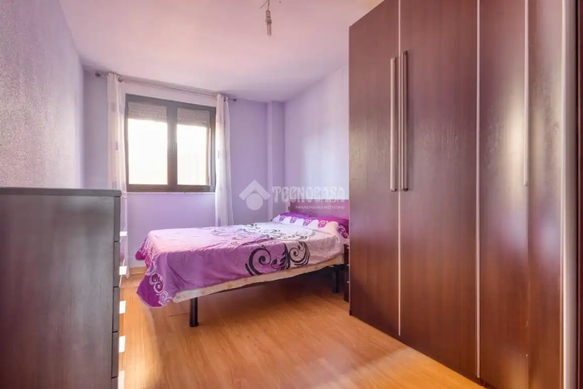 Habitación de Piso en venta en Arapiles con Calefacción, Trastero y Balcón
