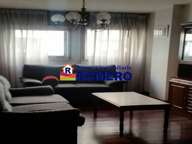 Piso en Alquiler en Ensanche - Sar