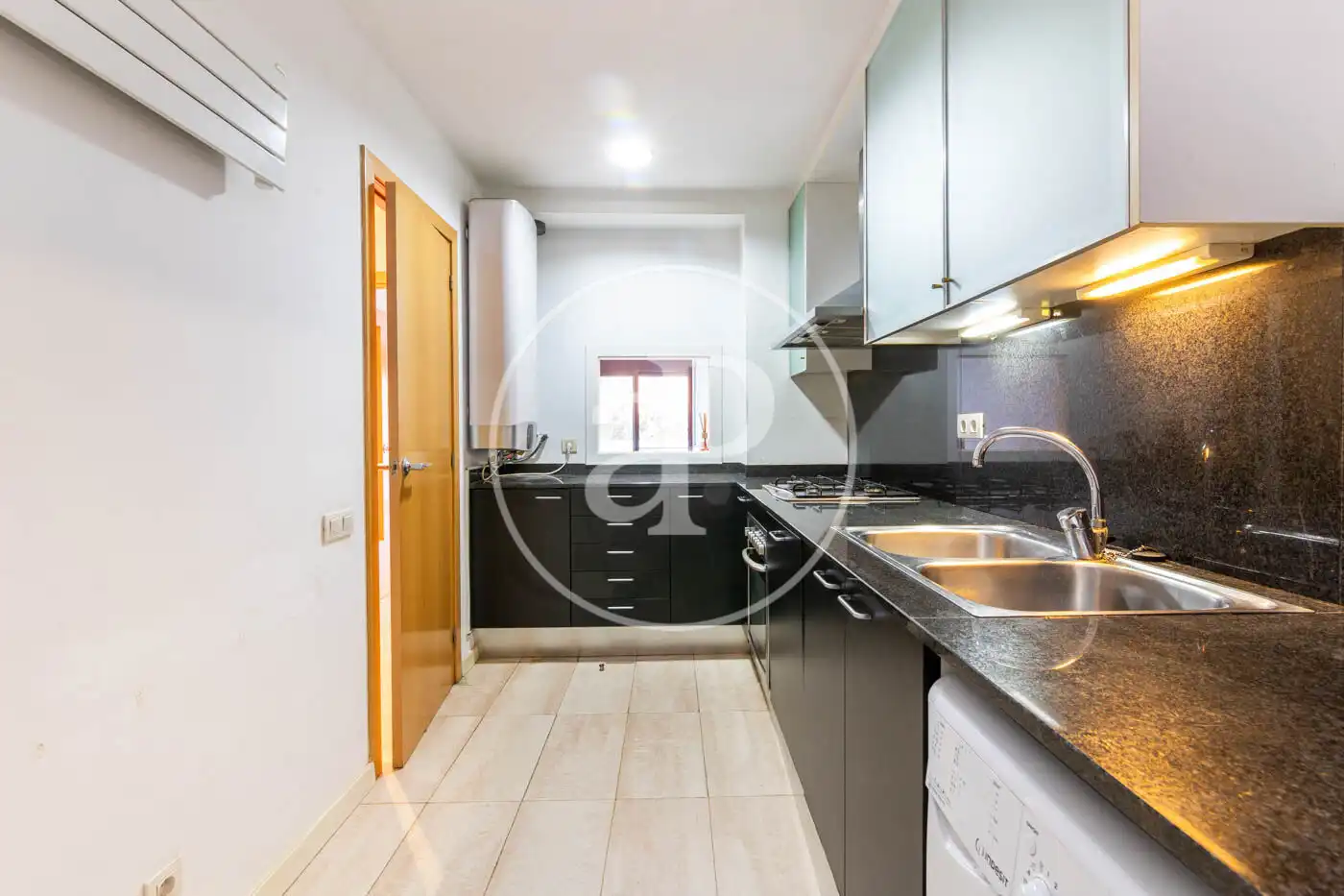 Cuina de Pis en venda en Barcelona amb Aire condicionat i Calefacció