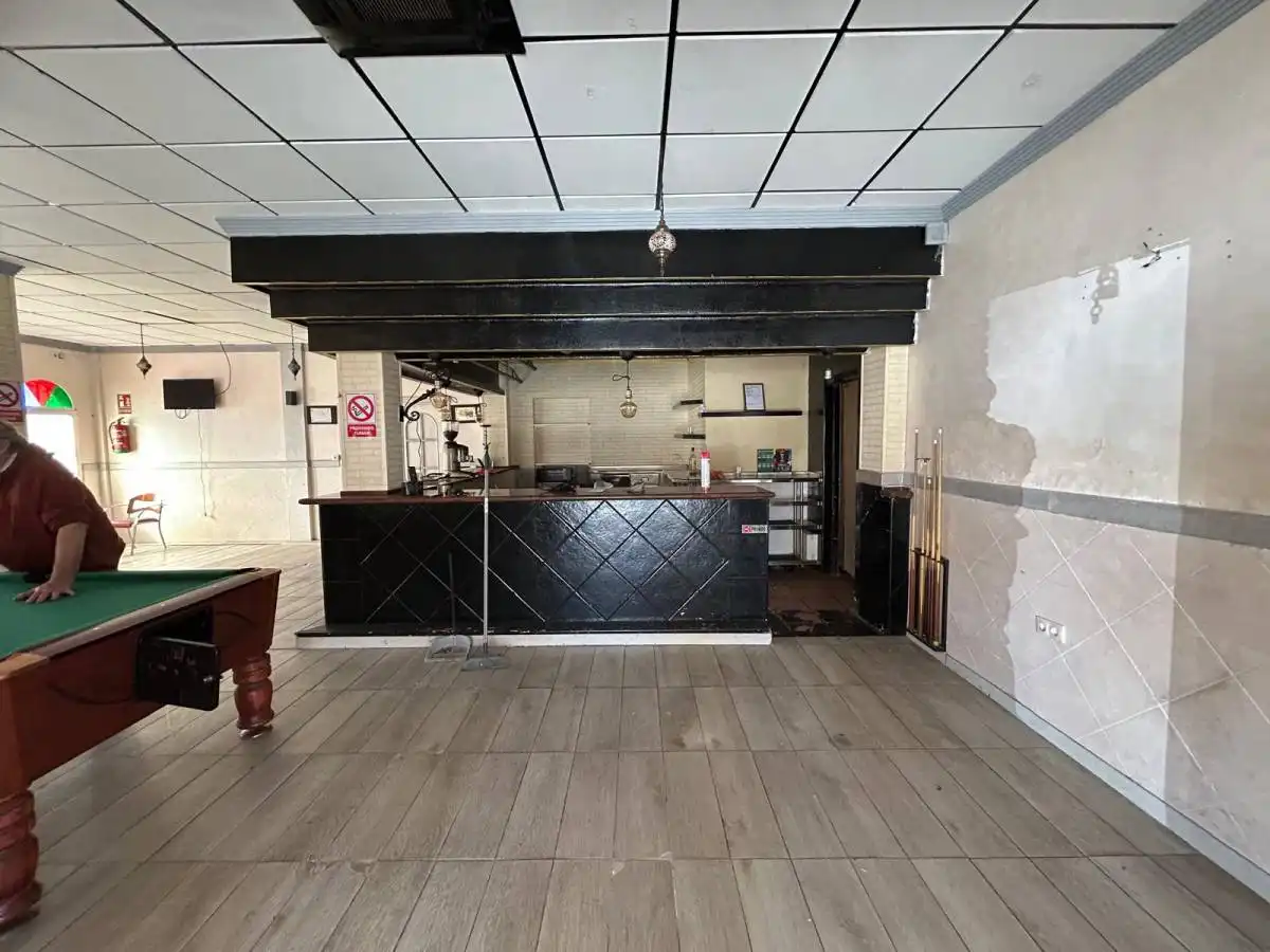 Local en venda en San Isidro amb Calefacció i Terrassa