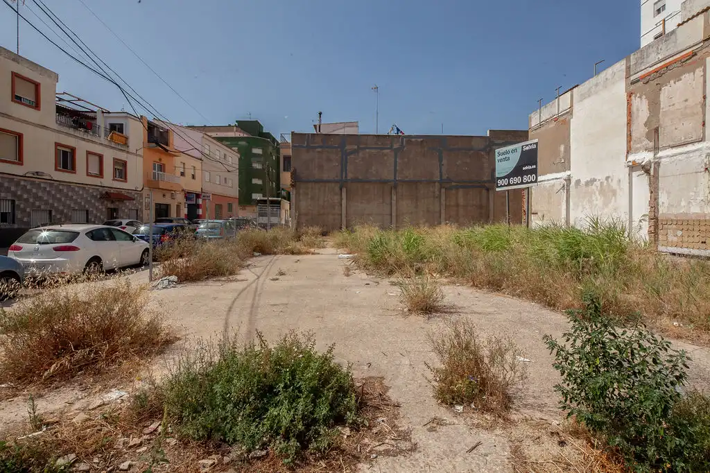 Terreno residencial en venta en Carrer Velazquez 2